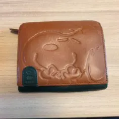スヌーピー　加工レザー二つ折り財布