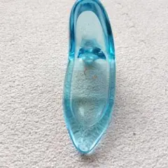 青色ガラス製ハイヒール置物