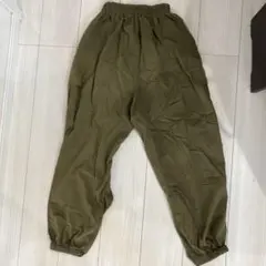 オリーブグリーン カーゴパンツ