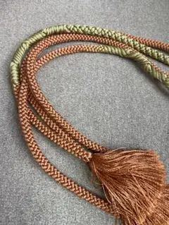 オレンジブラウンとオリーブグリーンの帯締め 房付き