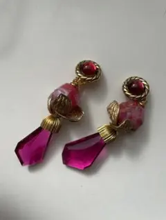 ビンテージ風ピンククリスタルイヤリング