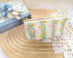 インド刺繍生地ポーチ