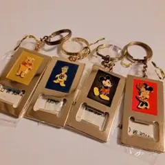 【4個セット】ディズニーの栓抜きキーホルダー 金 Disney keychain