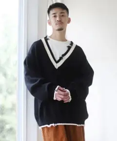 BEAMS ビームス ダメージ Vネック ニット Mサイズのサムネイル