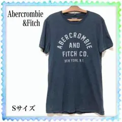 アバクロンビー&フィッチ（Abercrombie&Fitch）ロゴ入りTシャツ