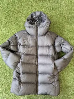 MAMMUT ダウンベスト 750FP 刺繍ロゴ センターロゴ カーキ マムート MAMMUT ダウンベスト 750FP 刺繍ロゴ センターロゴ カーキ マムート