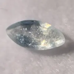 シンデレラアクアマリン　マーキス　ルース　約4×8ミリ