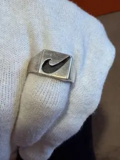 Item thumbnail for item 5b9cbb8c-2dba-44db-b40d-a57834292e72