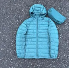 ターコイズ フード付き ダウンジャケット