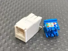 【4個】 PANDUIT Cat6A モジュラージャック CJ6X88TGIWのサムネイル