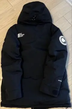 GORE-TEX フード付きダウンジャケット 黒