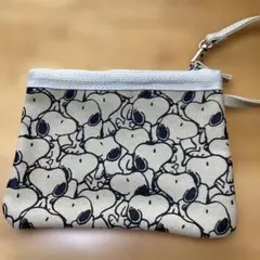 スヌーピー柄キャンバスポーチ