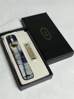 未使用CLAIRE のリザードスマホホワイト/ブルー本革スマホレザー