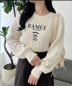 ナイスクラップ フロント刺繍ケーブルニット　アイボリー　sizeフリー