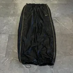 ウェア Archive UMBRO wide nylon track pants Y2K Archive UMBRO wide nylon track pants Y2K - メルカリ