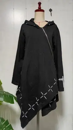 NieR CLOTHING ニーアクロージングフード付きアシンメトリパーカー