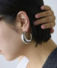 Whim Gazette／Silver Pebble ピアスのサムネイル