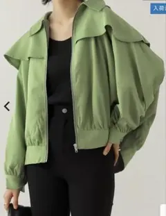 グリーン ジップアップジャケット