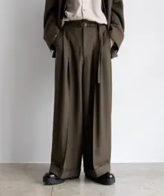 Casper John Belted volume slacks カーキ Mのサムネイル