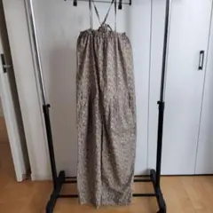 花柄　サロペット