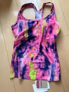 【新品】Reebok リーボック タイダイ カップ付きタンクトップ Sサイズのサムネイル