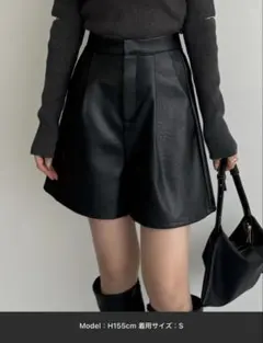 レザーハイウエストショートパンツ