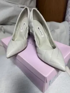 連休値下げ⭐️DIANA ダイアナ パンプス 新品未使用 22cm