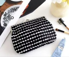 ✈︎新品未使用✈︎マリメッコ　marimekko がま口　ポーチ
