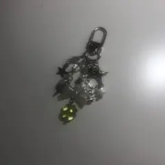 ハンドメイド　ビーズキーホルダー　クローバー　ウィッシュコア