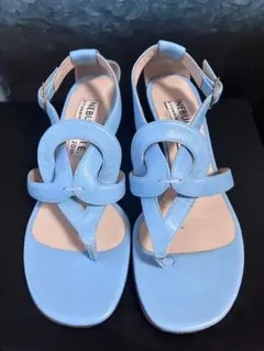 ネブローニ水色4cmヒールサンダルのサムネイル