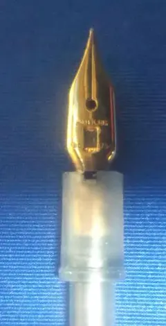 LAMY サファリ　14金ペン先　Ｆニブ　未使用品！！　泣く泣くの出品です！！ LAMY サファリ 14金ペン先 Fニブ 未使用品！！ 泣く泣くの出品です