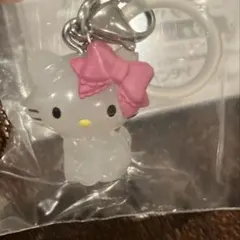 ハローキティ めじるしアクセサリー ガチャ　チャーミーキティ未開封