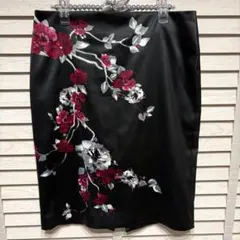 White House Black Market 花柄 サテンペンシルスカート