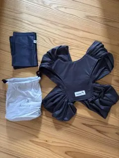 Konny 抱っこひも チャコール