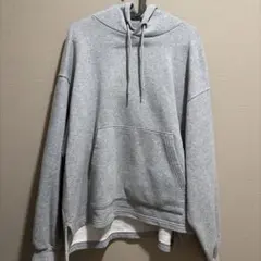 GUグレー フード付きパーカー Mサイズ
