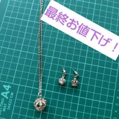 お値下げ中。クラウンネックレスとピアス