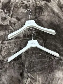 MONCLER（モンクレール） ホワイトハンガーお値下げ