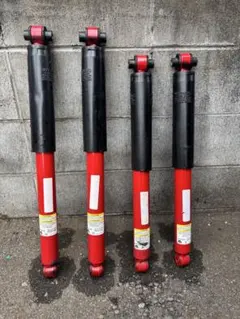 ☆ ラングラー　JL ルビコン　足回り　ショック　　☆ ラングラーJL】サハラに純正ルビコンショックつけてみた 赤色が