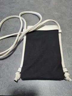 スマホショルダーバッグ ブラック ホワイト