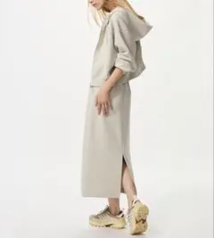 ユニクロ　 ドライスウェットフルジップパーカ　スカート　上下セット