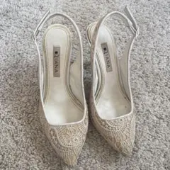 DIANA レース バックストラップ パンプス 23.5cmのサムネイル