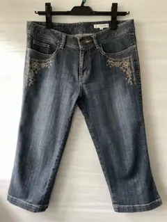 any fam クロップド　デニム　ジーンズ　7分丈　ストレッチ　刺繍のサムネイル