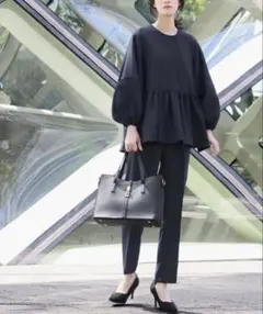 Flolia ランタンスリーブペプラムブラウス・テーパードパンツ セットアップM