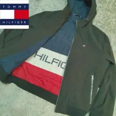 Tommy Hilfiger 中綿入りソフトシェル ボンバージャケット