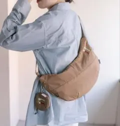 ear PAPILLONNER」 ウエストバッグ「pezコラボ」 ブラウン