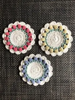 【ハンドメイド】チューリップのコースター　ドイリー　3枚セット　淡い色