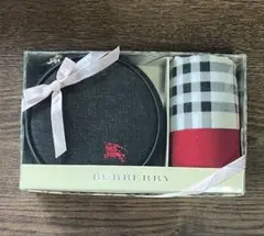 BURBERRY ポーチとハンカチセット