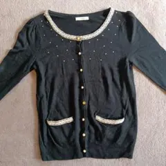 黒のカーディガン　白の縁取り　M