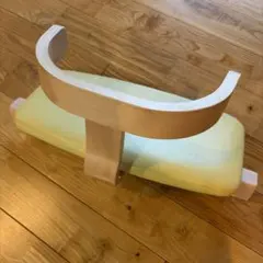 イエローハンドル付きベビーチェア　アップライトチェアベビーシート