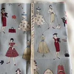 (524)ハギレ　ココセキファッションイラスト生地 幅108x 37cm